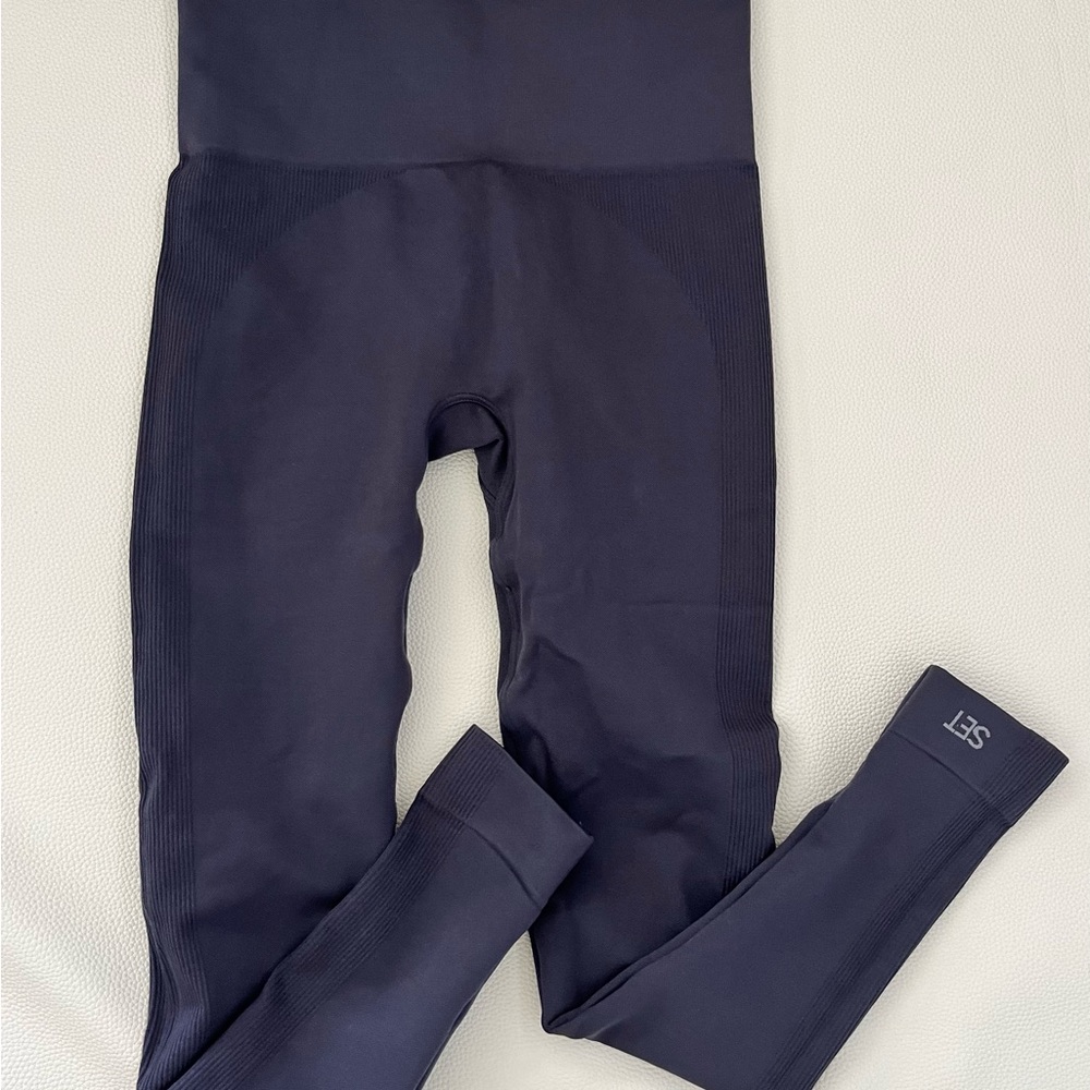 SET ACTIVE navy leggings